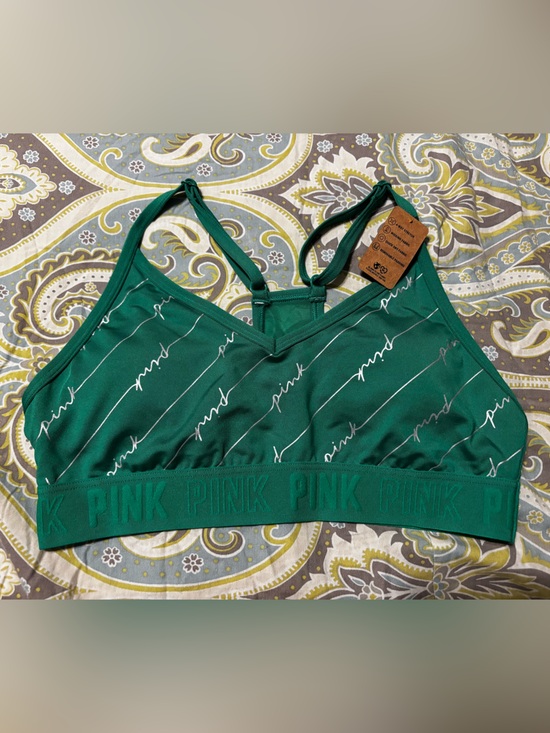 PINK Victoria's Secret Other - 🦋PINK Victoria's Secret ultimate lightly lined sport bra